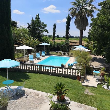 Le Mas Des Agapes Beaucaire  Luaran gambar