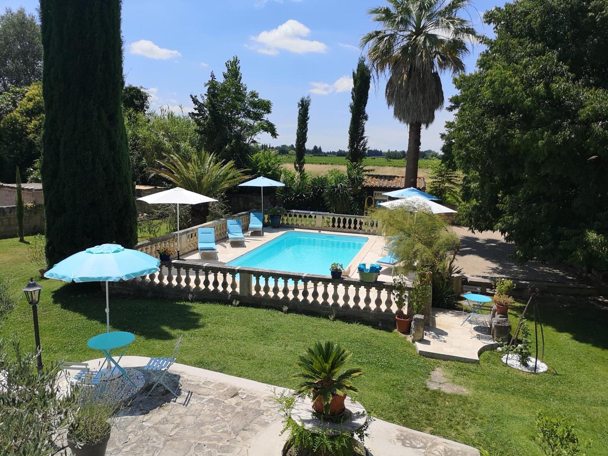 Le Mas Des Agapes Beaucaire  Luaran gambar